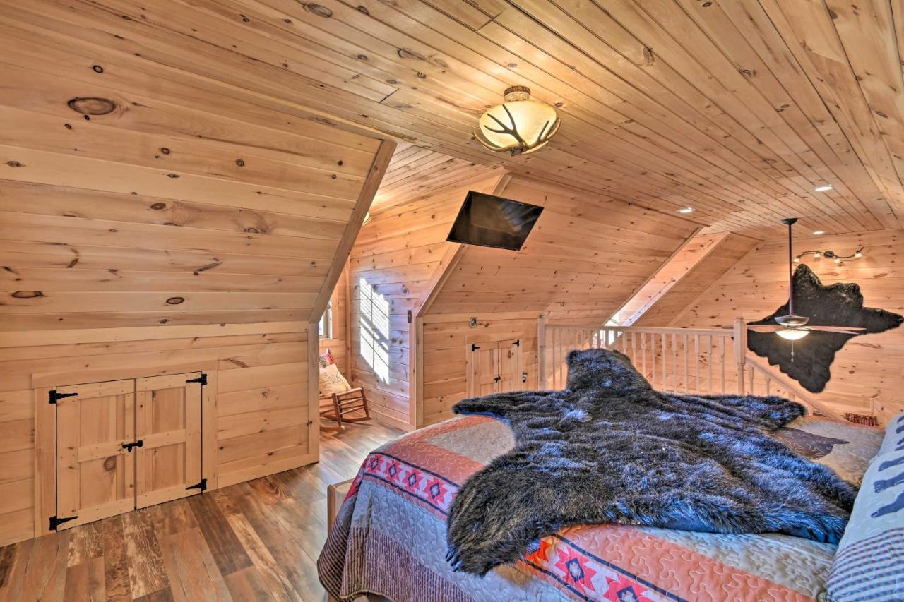 Quiet And Secluded Berea Cabin On 70-Acre Farm! Bagian luar foto